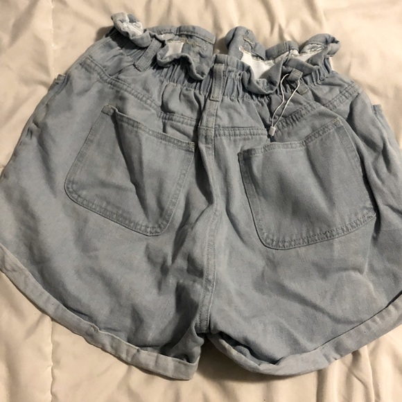 Jean high wasted woman’s shorts - Picture 2 of 2